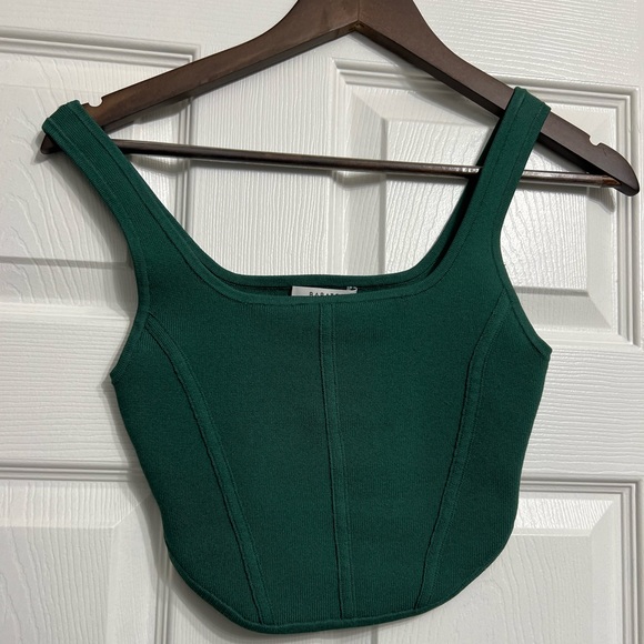 NWT ARITZIA green crop top - Picture 1 of 3